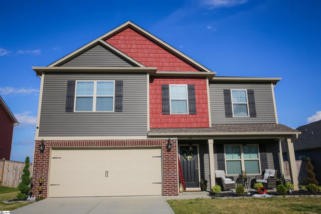 122 Mitford Way
