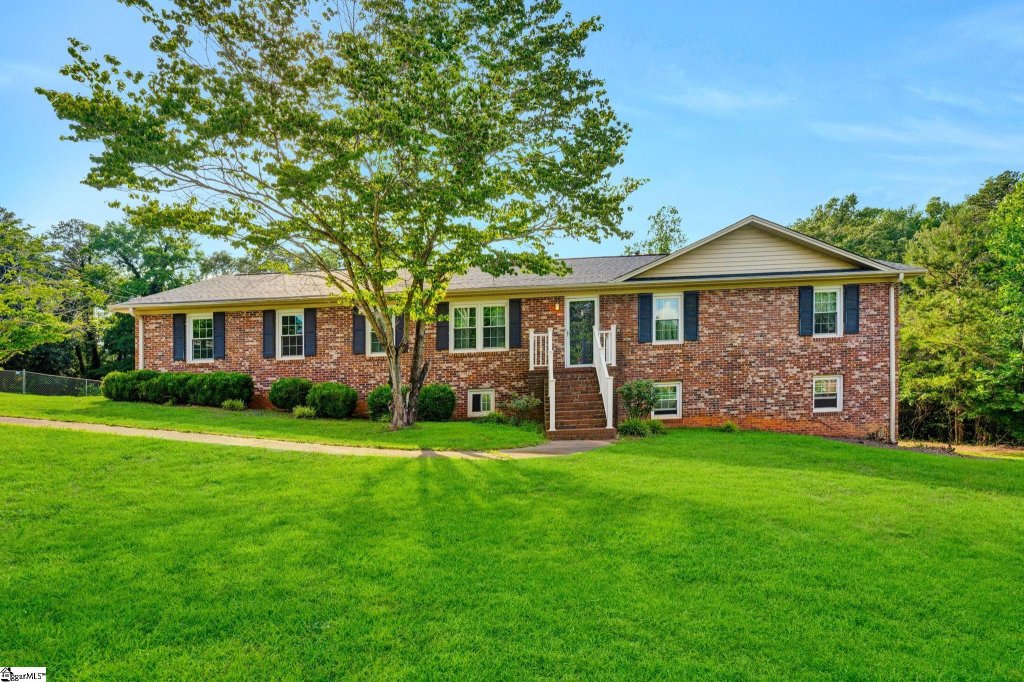 306 Dellwood Drive
