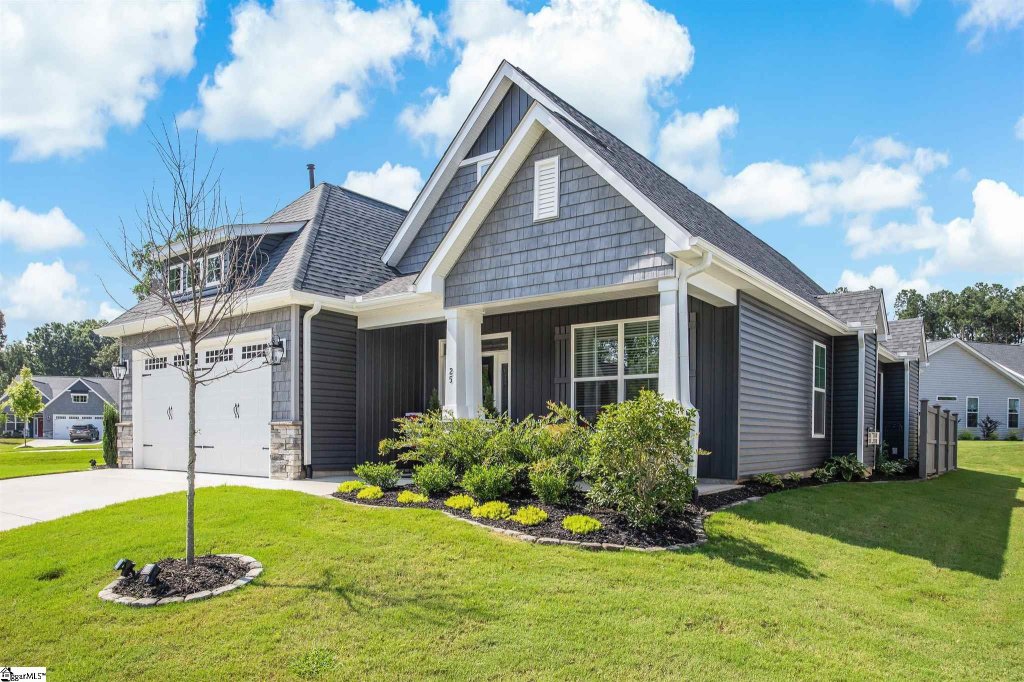 25 Golden Apple Trail