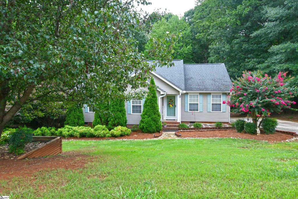 108 Chesterfield Court