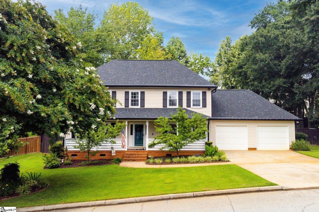 211 Wycliffe Drive