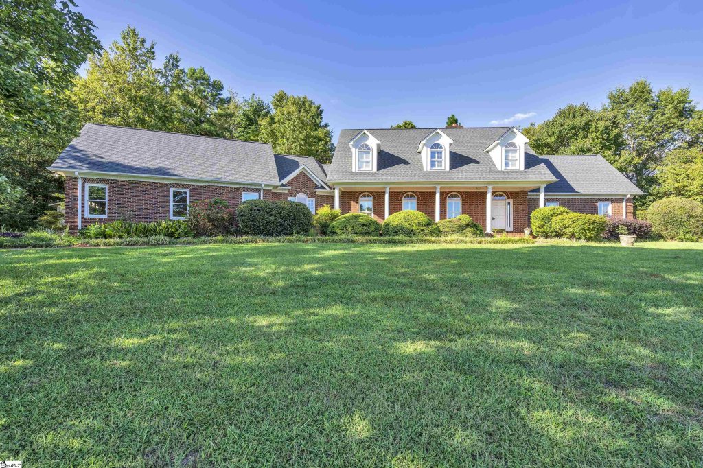 11 Richfield Drive