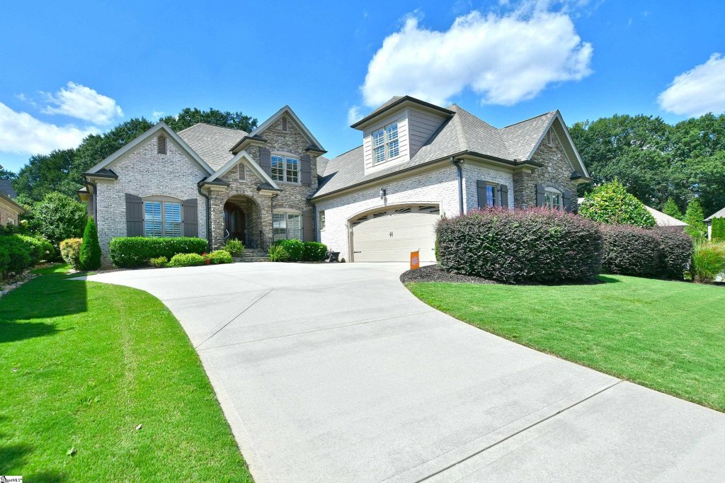 123 Charleston Oak Lane