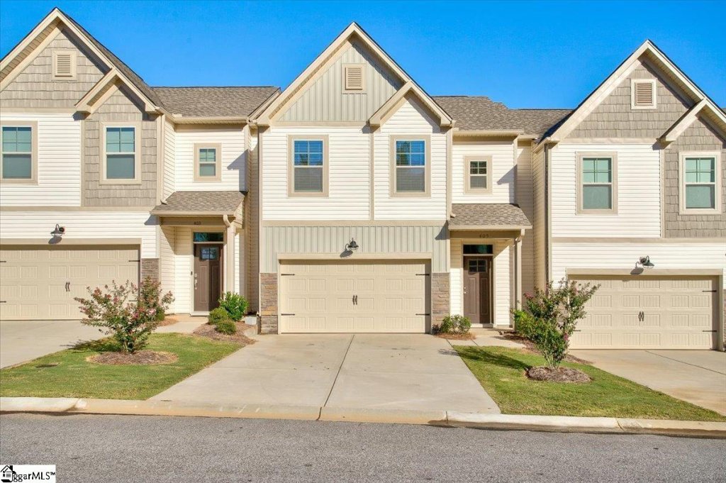 405 Cedar Bluff Way