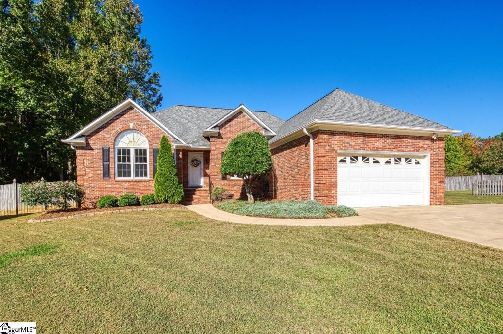 6 Tolland Court