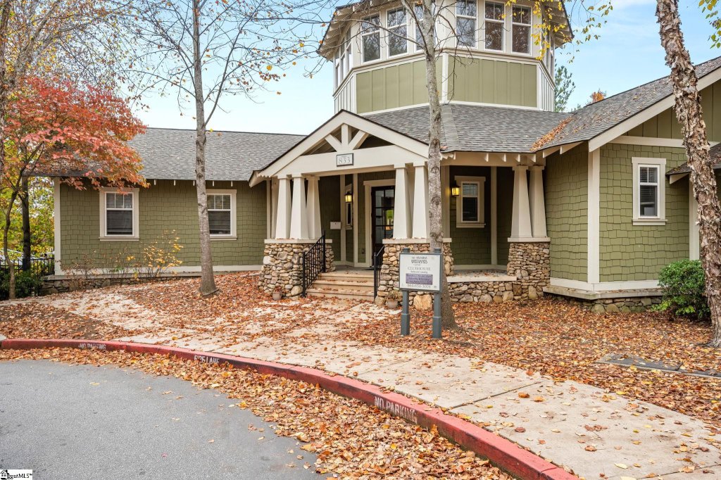 833 Old Greenville Highway #1211