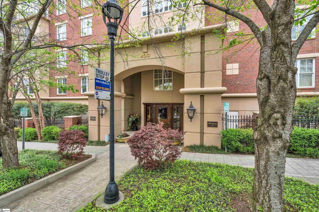 400 N Main Street #303