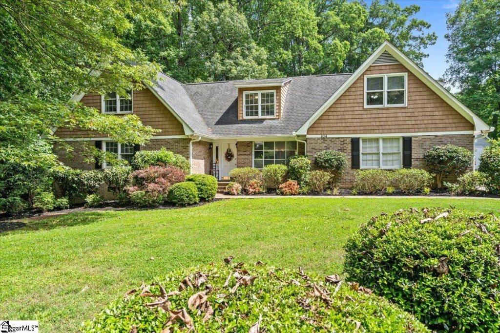 104 E Croydon Court