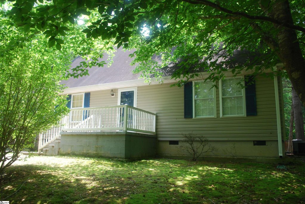 321 Grandwood Boulevard