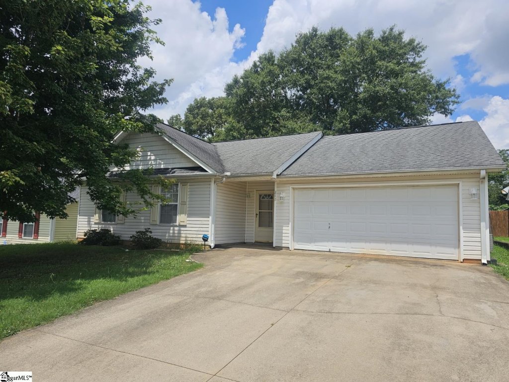 212 Chateau Street