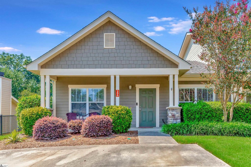 306 Shallow Drive