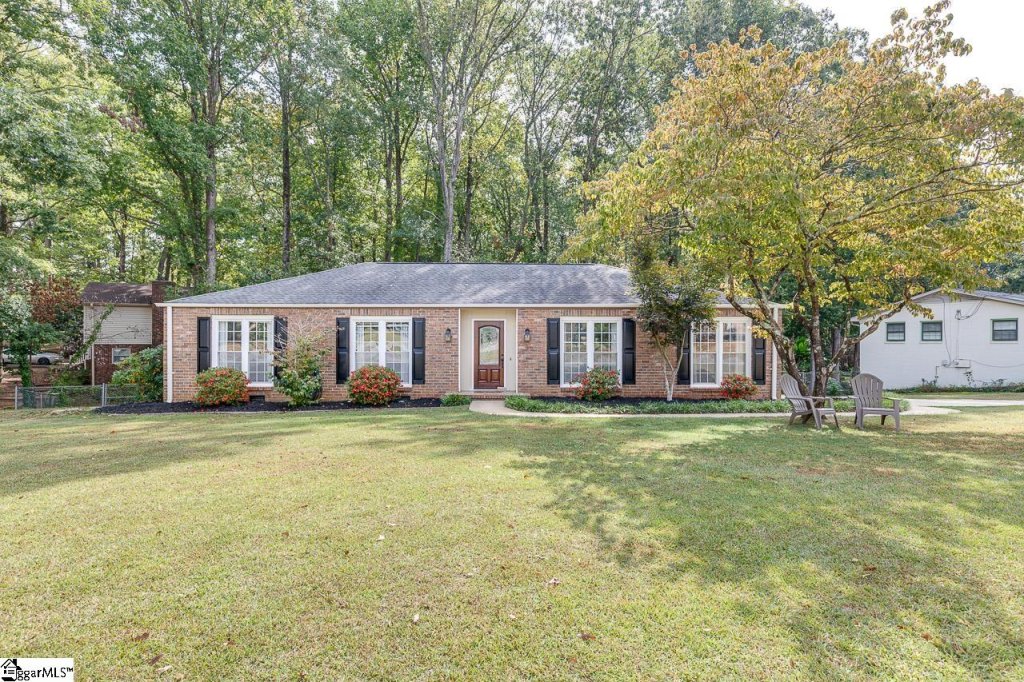 101 Beechwood Court