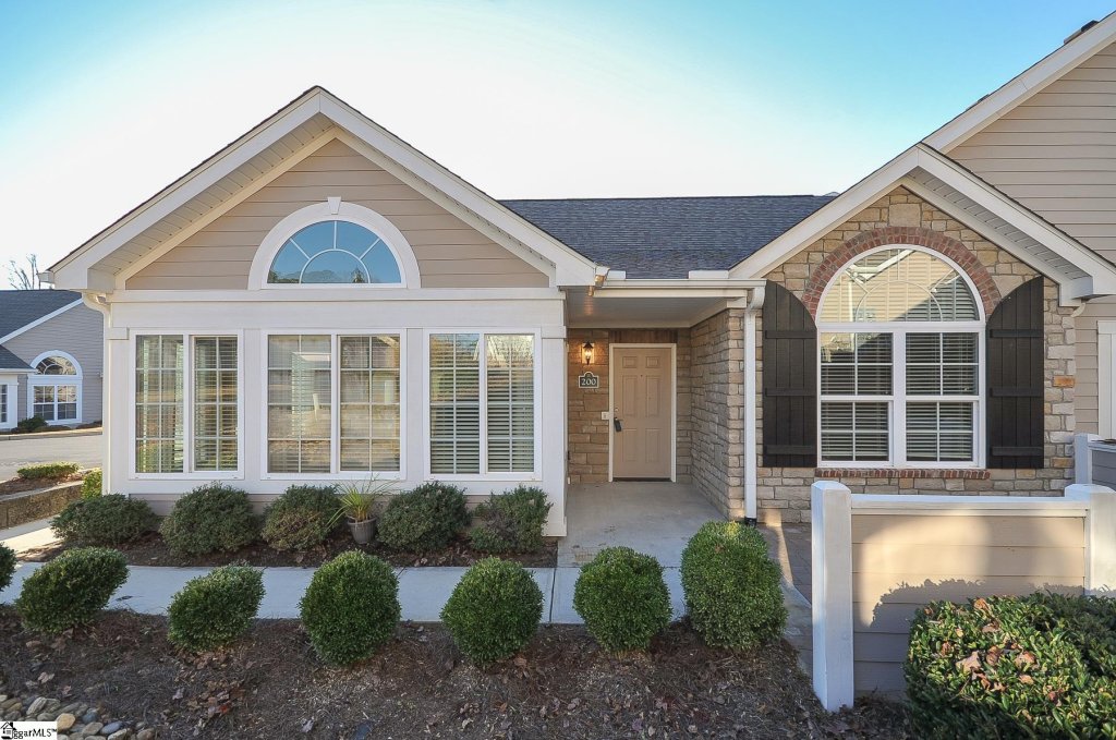 200 Sunset Glory Lane