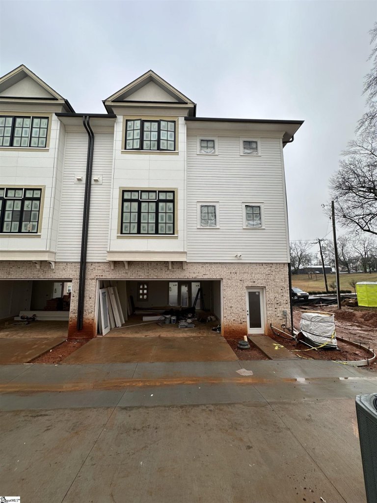 27 Thruston Street