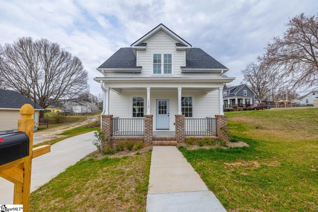 1117 Diamondtip Boulevard