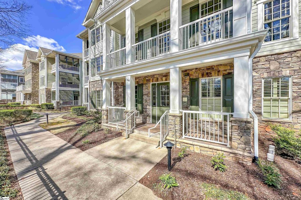 168 Ridgeland Drive #200