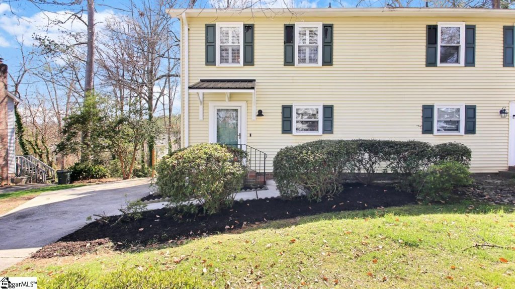110 Village Court
