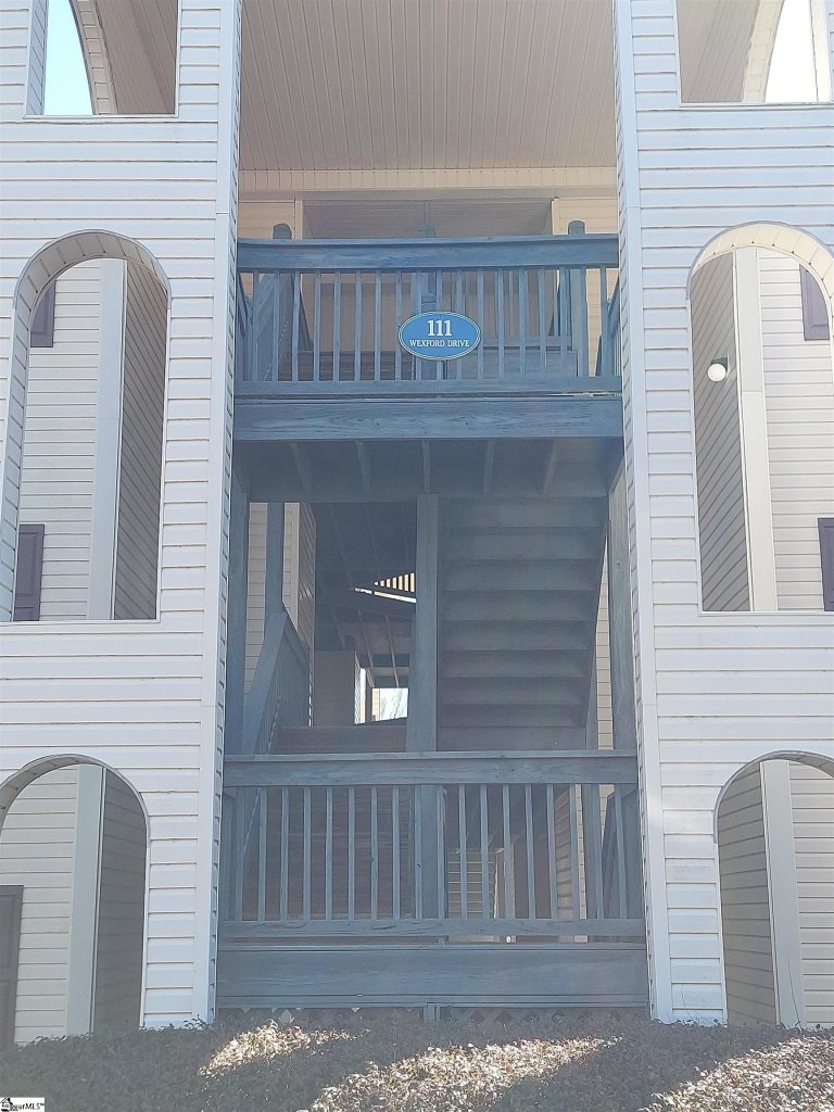 111 Wexford Drive #102