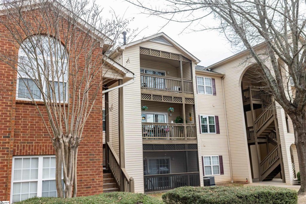 150 Wexford Drive #202 Bldg 7