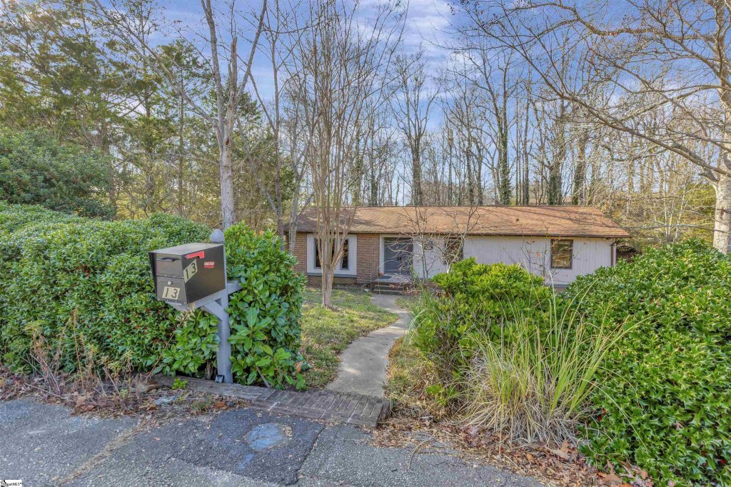 13 Woodberry Way