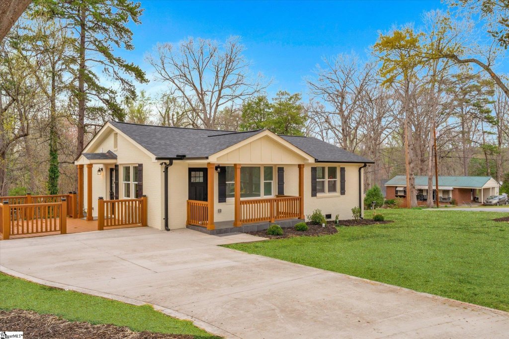 109 Kennedy Drive