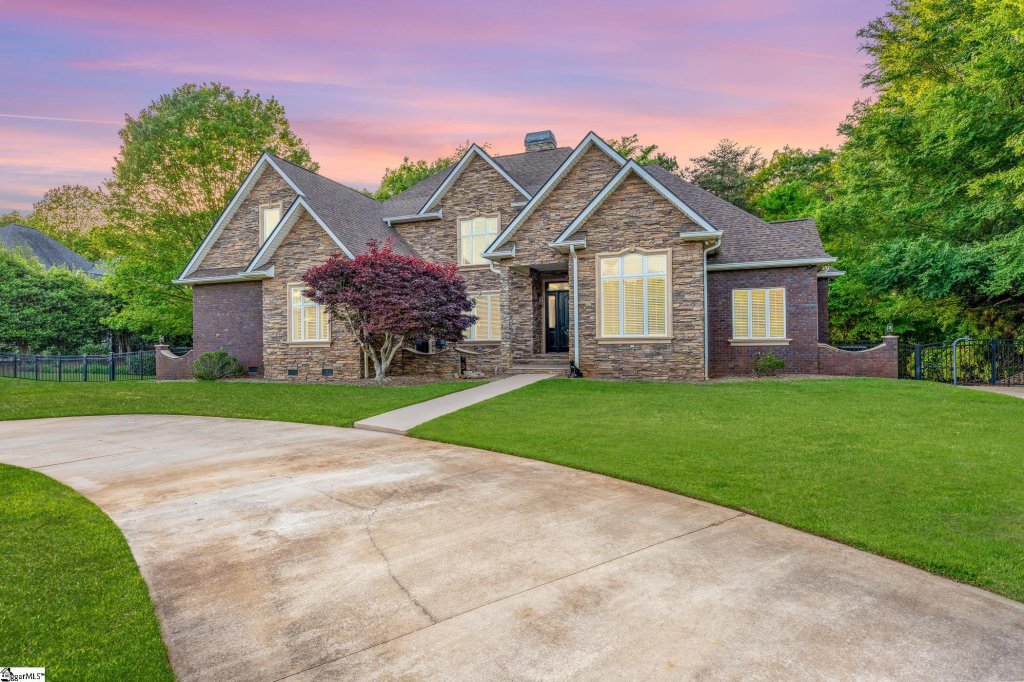 308 Compass Point