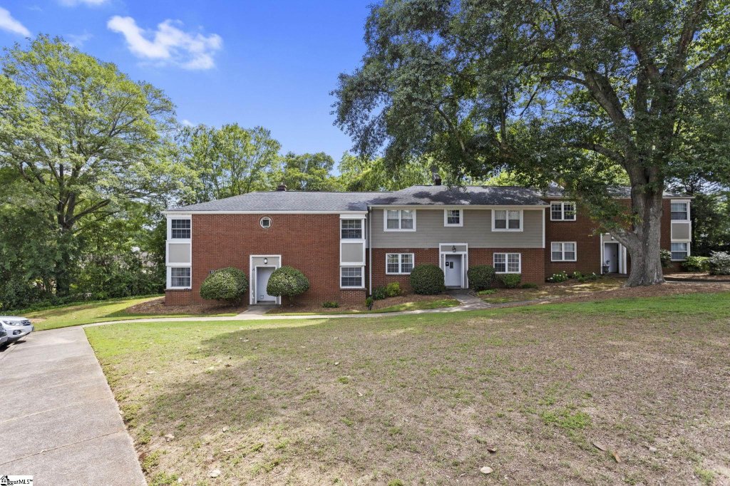 100 Lewis Drive #11B