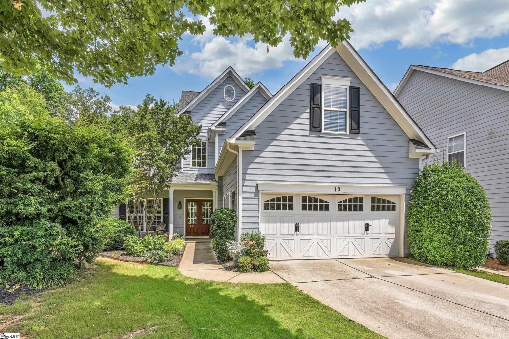 10 Majestic Oak Court