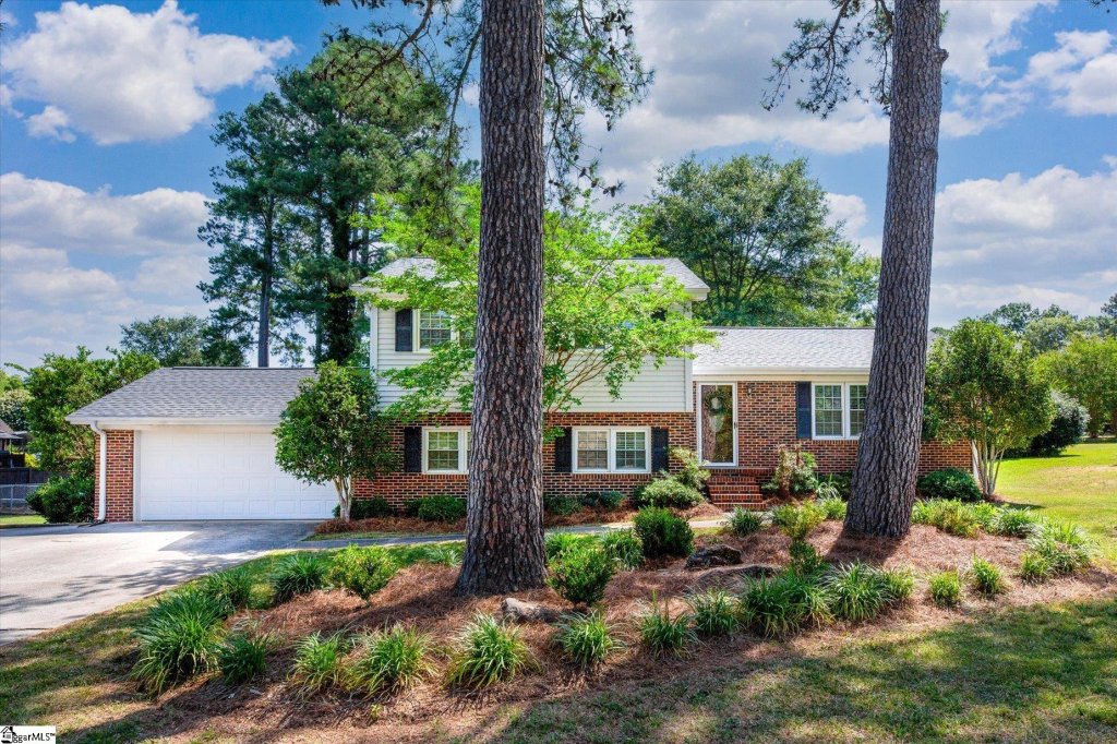 103 Needles Drive