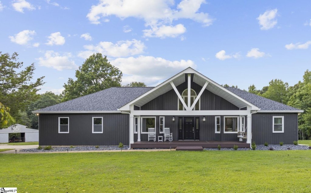 132 Vinland Farms Drive