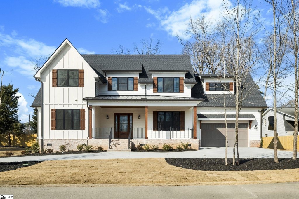1 Mapleton Drive