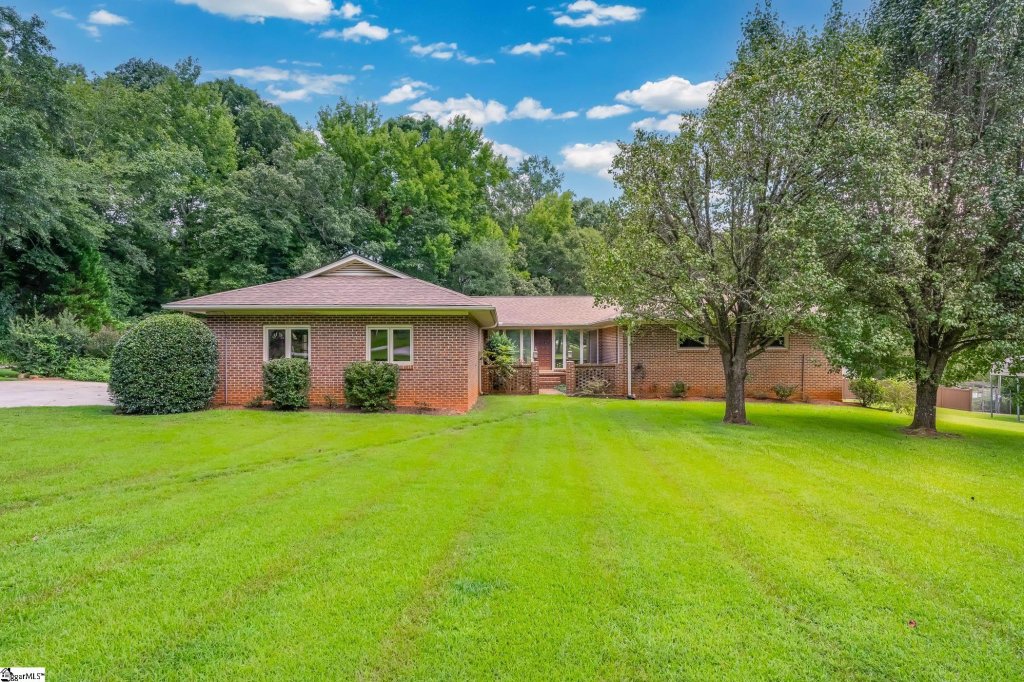 134 Kingswood Circle