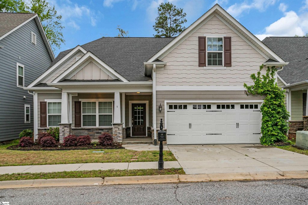 5 Pickering Lane