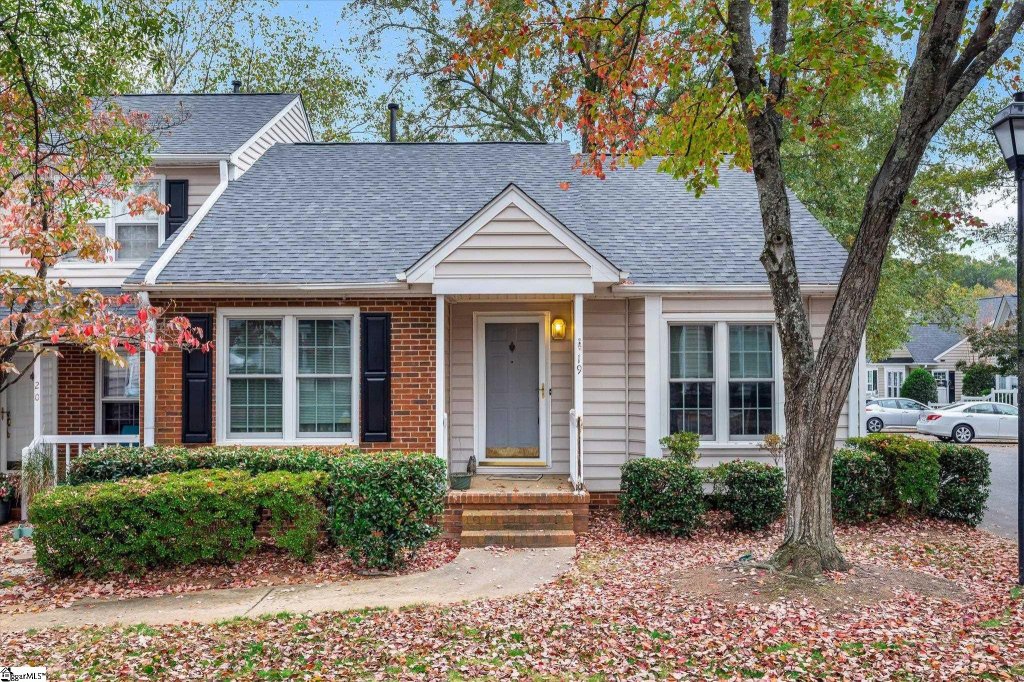 40 Wood Pointe Drive #19