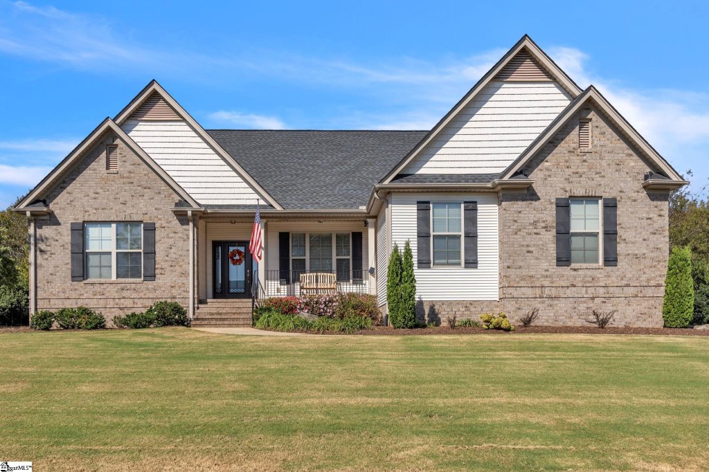 7 Winding Walk Way