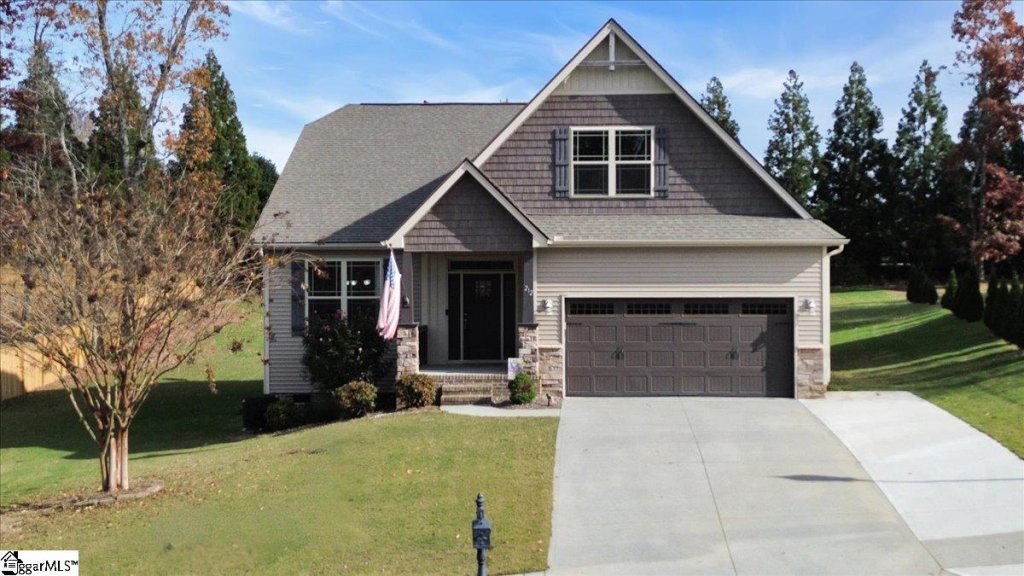 212 Willowgreen Way