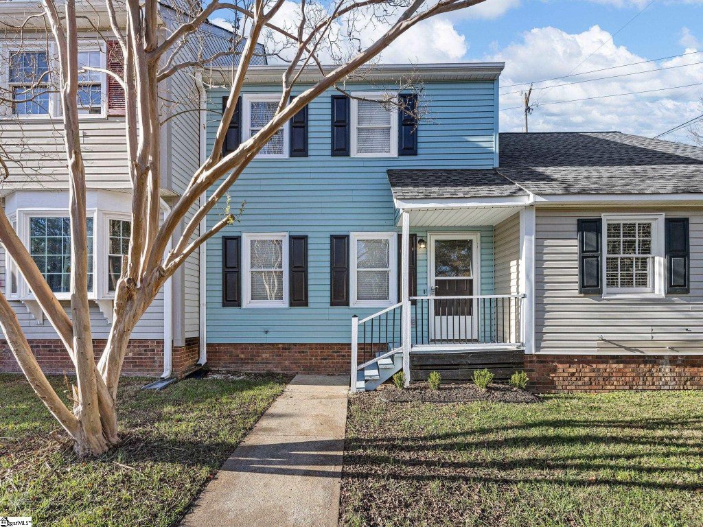 30 Hidden Springs Road