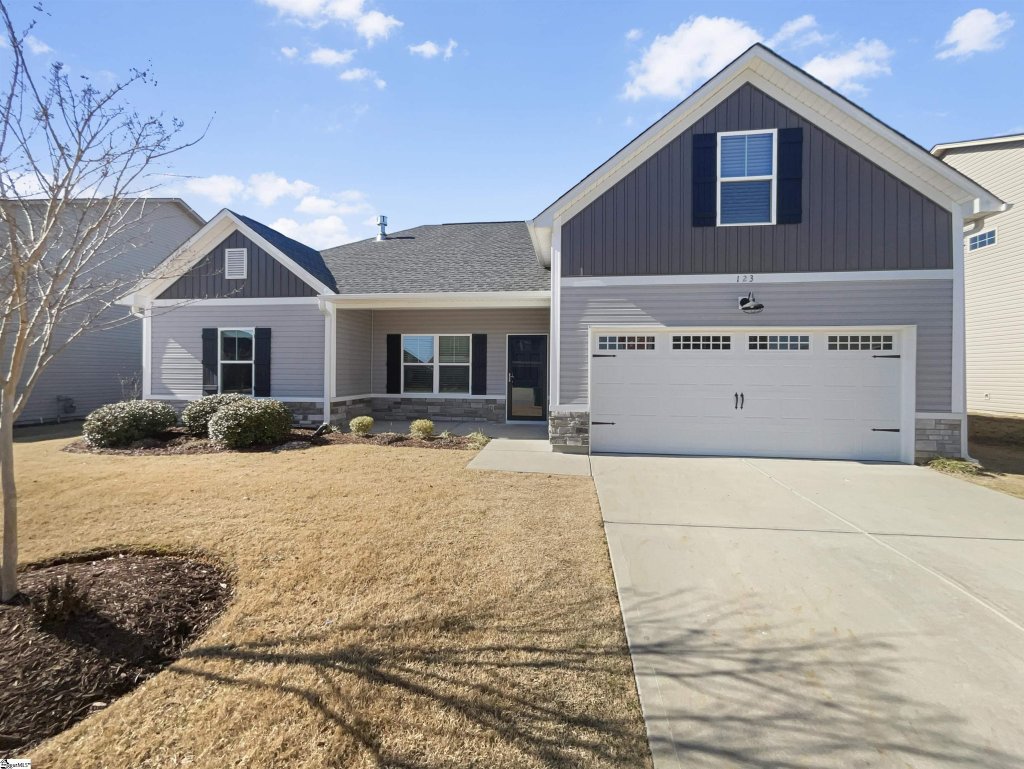 123 Mitford Way