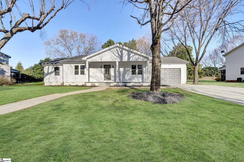203 S Chancelor Drive