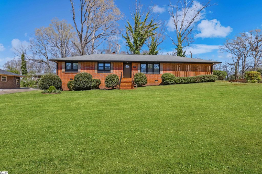 208 Ponce Deleon Drive