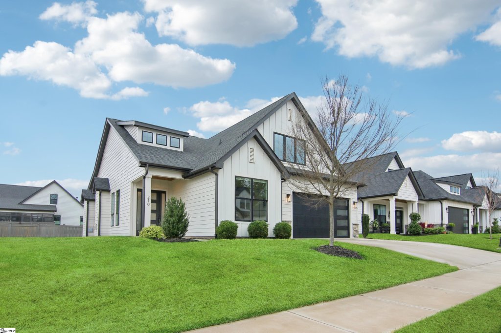210 Nantallah Trail