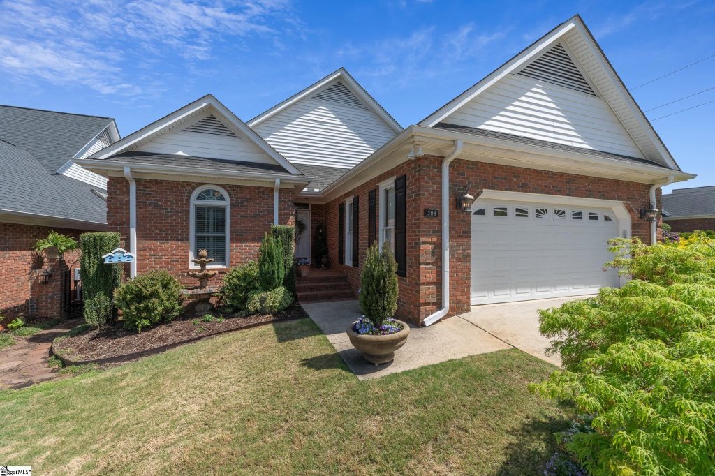 308 Greenview Circle
