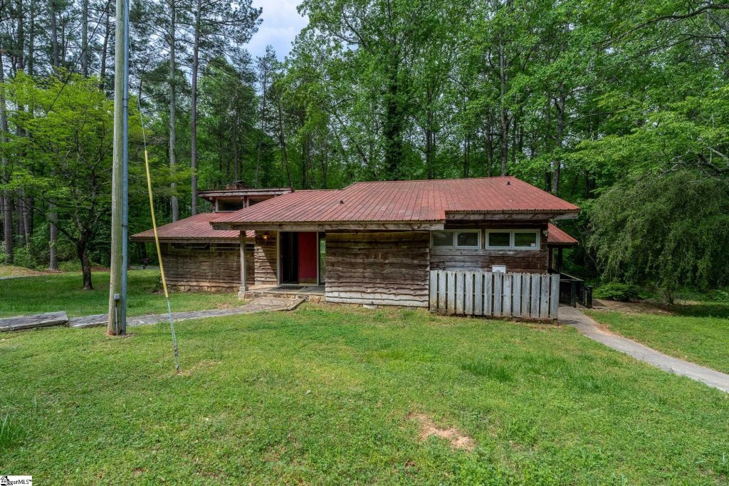 402 Asbury Circle