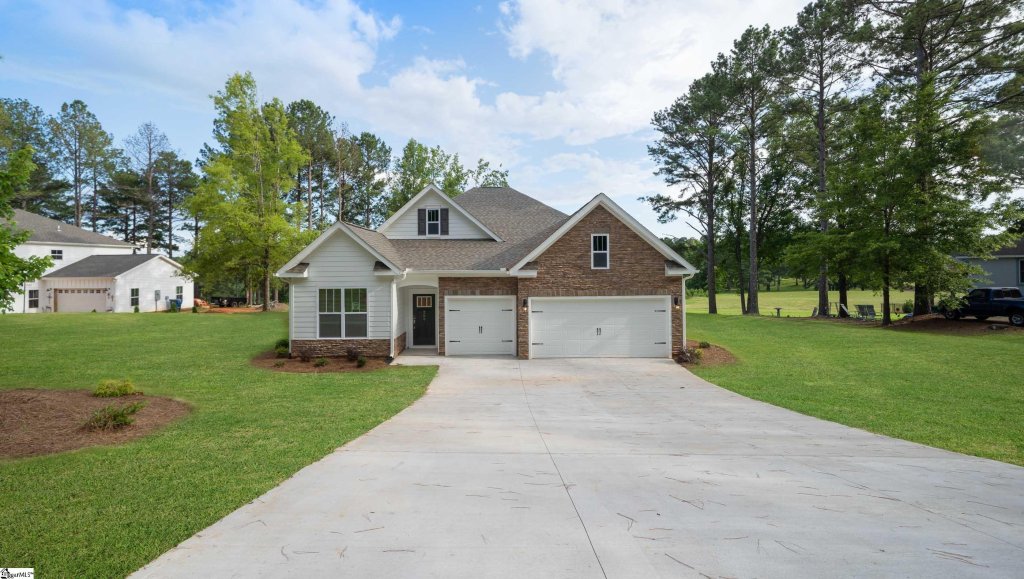 209 Oakmonte Circle