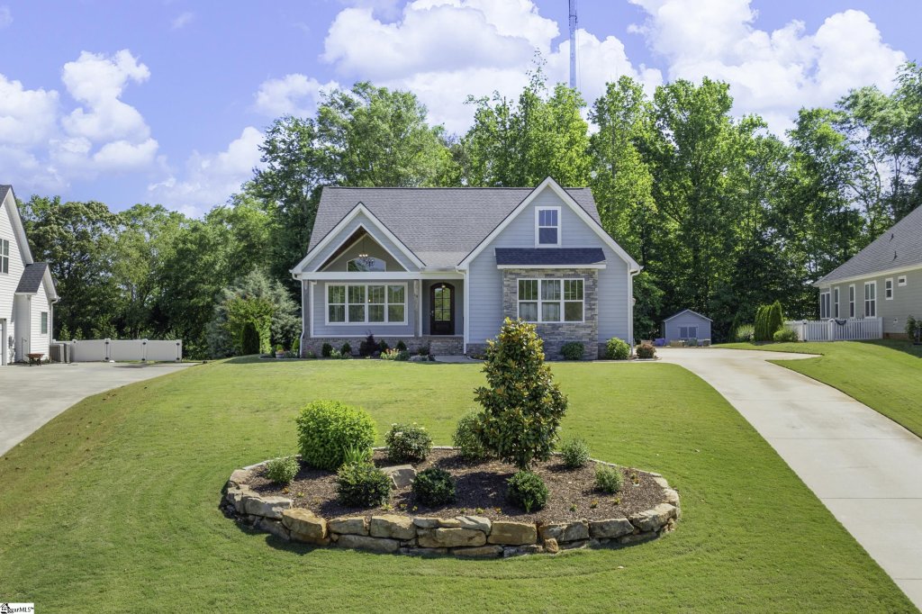 216 Saddle Creek Court