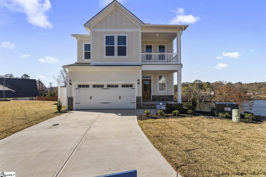 Lakeside Saluda, Greenville community