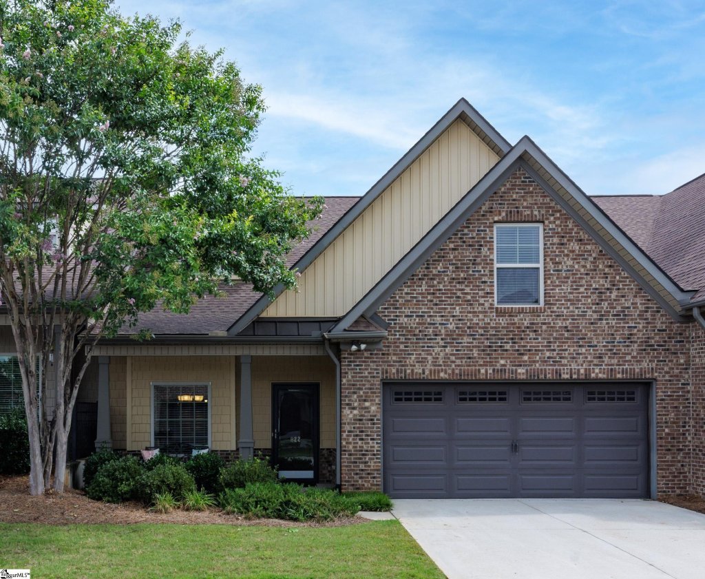 822 Asheton Commons Lane