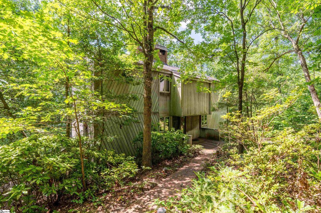 401 Audubon Road