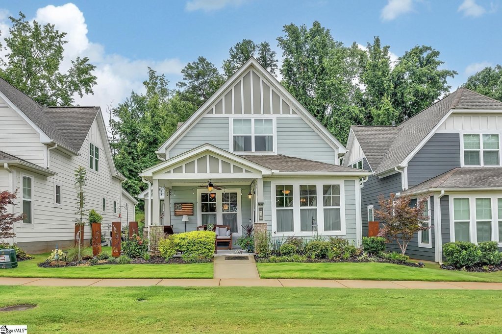 18 Cottage Knoll Circle