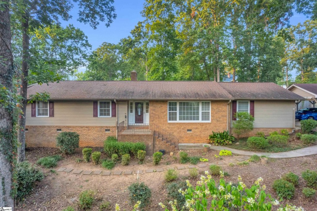 1 Oakleaf Drive
